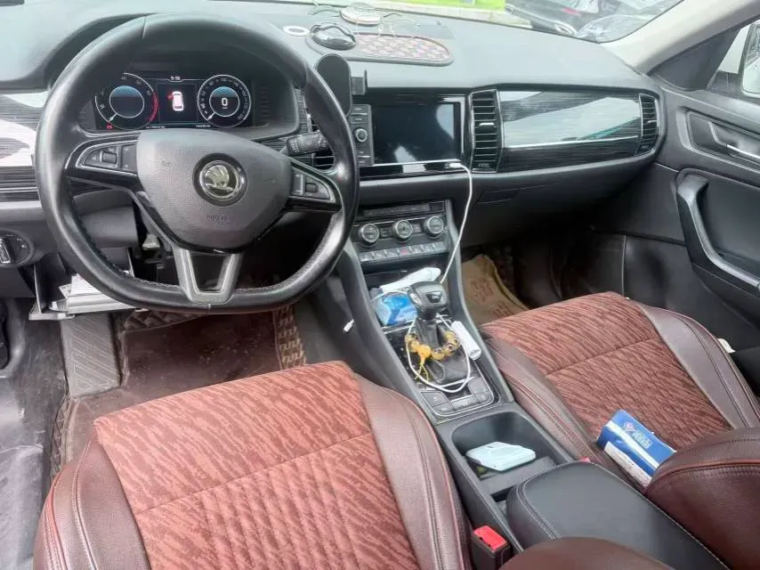 2020 Skoda Kodiak 2.0T 186HP L4 7DCT,autocango,china used car exporter,china ev exporter,chinese used car exporter,chinese used ev exporter
