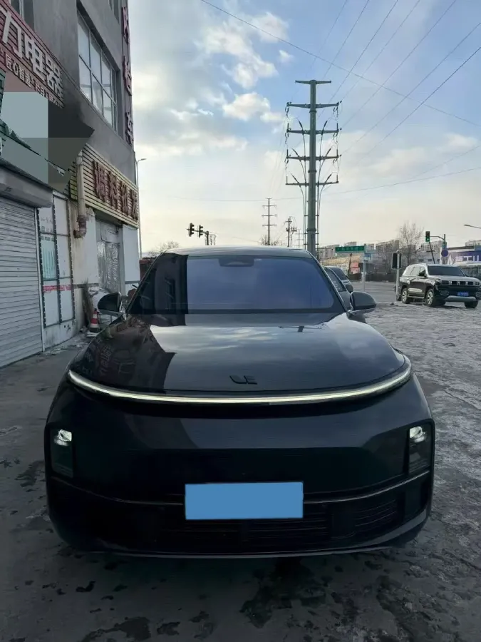 2023 Li L8 Range Extended 154HP REEV 40.9KWH,autocango,china used car exporter,china ev exporter,chinese used car exporter,chinese used ev exporter