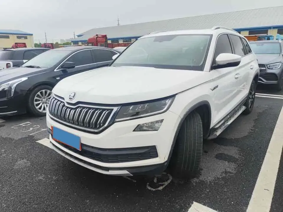 2018 Skoda Kodiak 1.8T 180HP L4 7DCT,autocango,china used car exporter,china ev exporter,chinese used car exporter,chinese used ev exporter