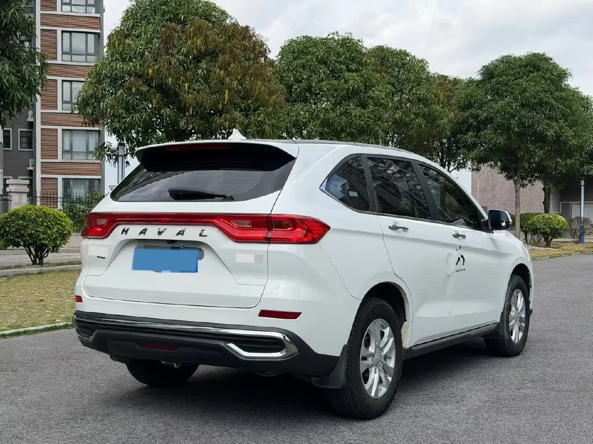 2021 Haval M6 1.5T 150HP L4 7DCT,autocango,china used car exporter,china ev exporter,chinese used car exporter,chinese used ev exporter