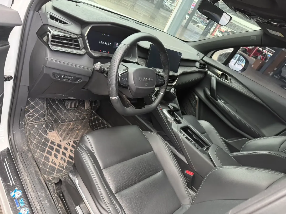 2020 LYNK&CO 06 1.5T 177HP L3 7DCT,autocango,china used car exporter,china ev exporter,chinese used car exporter,chinese used ev exporter