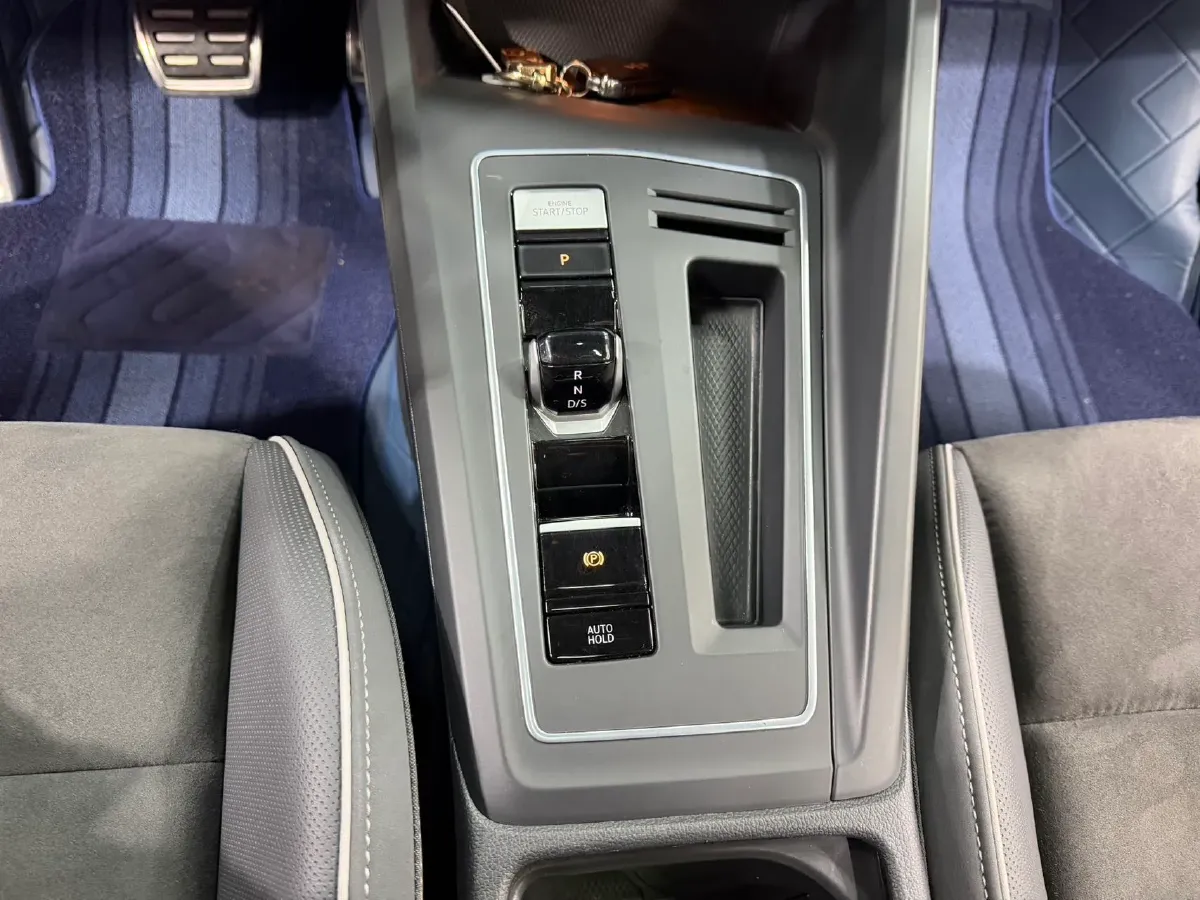 2021 Volkswagen Golf 1.4T 150HP L4 7DCT,autocango,china used car exporter,china ev exporter,chinese used car exporter,chinese used ev exporter