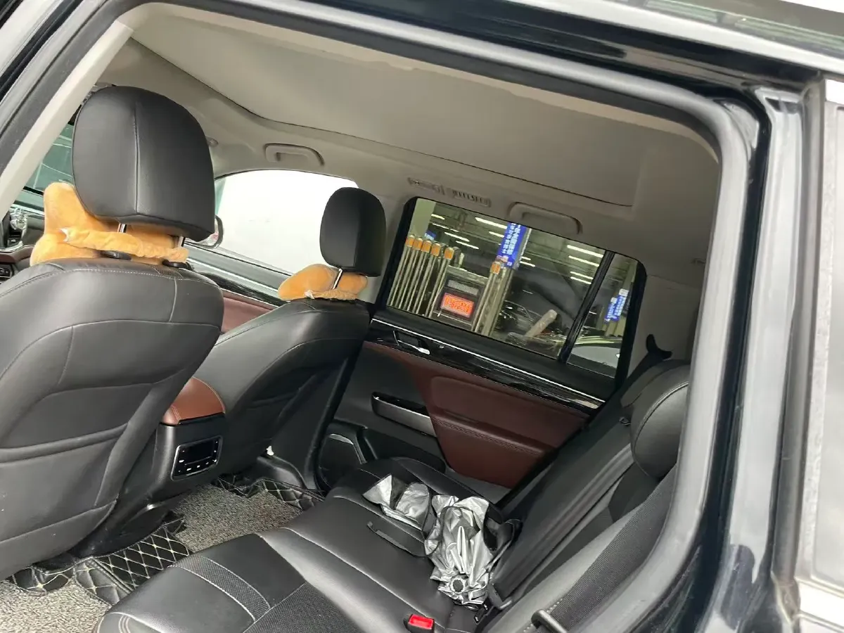 2017 GAC Trumpchi GS8 2.0T 201HP L4 6AT,autocango,china used car exporter,china ev exporter,chinese used car exporter,chinese used ev exporter