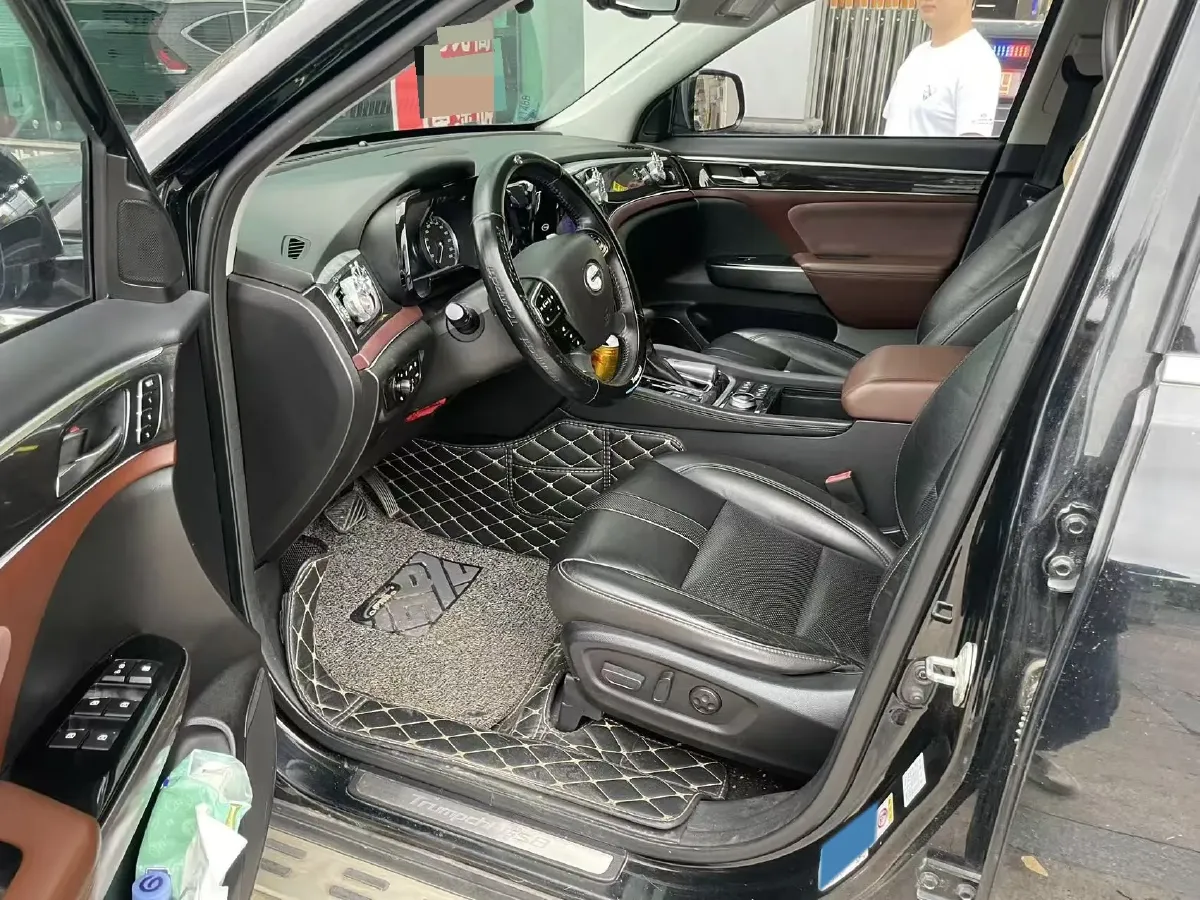 2017 GAC Trumpchi GS8 2.0T 201HP L4 6AT,autocango,china used car exporter,china ev exporter,chinese used car exporter,chinese used ev exporter