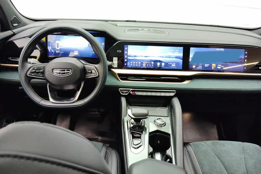2021 Geely Monjaro 2.0T 238HP L4 8AT,autocango,china used car exporter,china ev exporter,chinese used car exporter,chinese used ev exporter