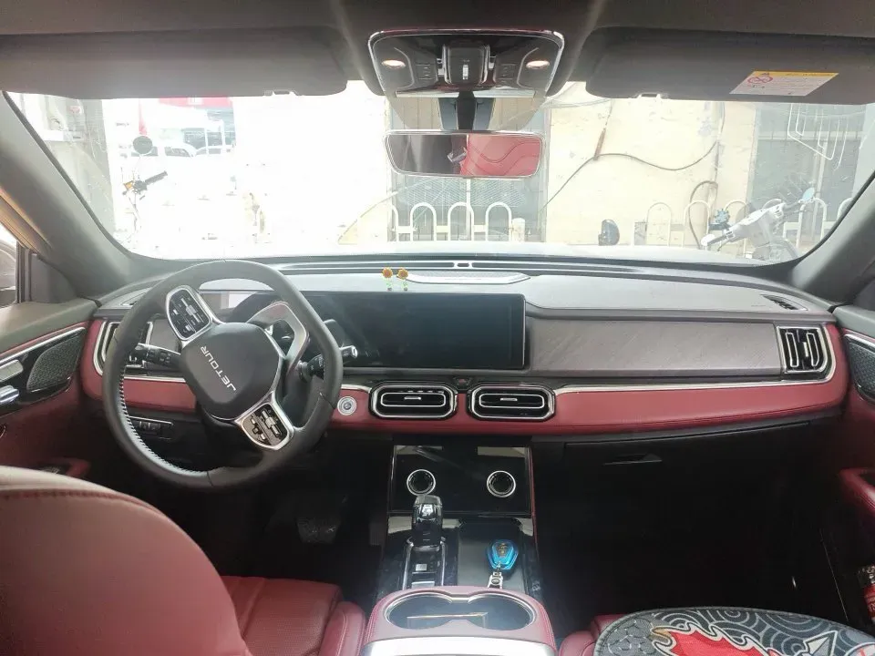 2025 Jetour X70 Plus 1.5T 156HP L4 6DCT,autocango,china used car exporter,china ev exporter,chinese used car exporter,chinese used ev exporter
