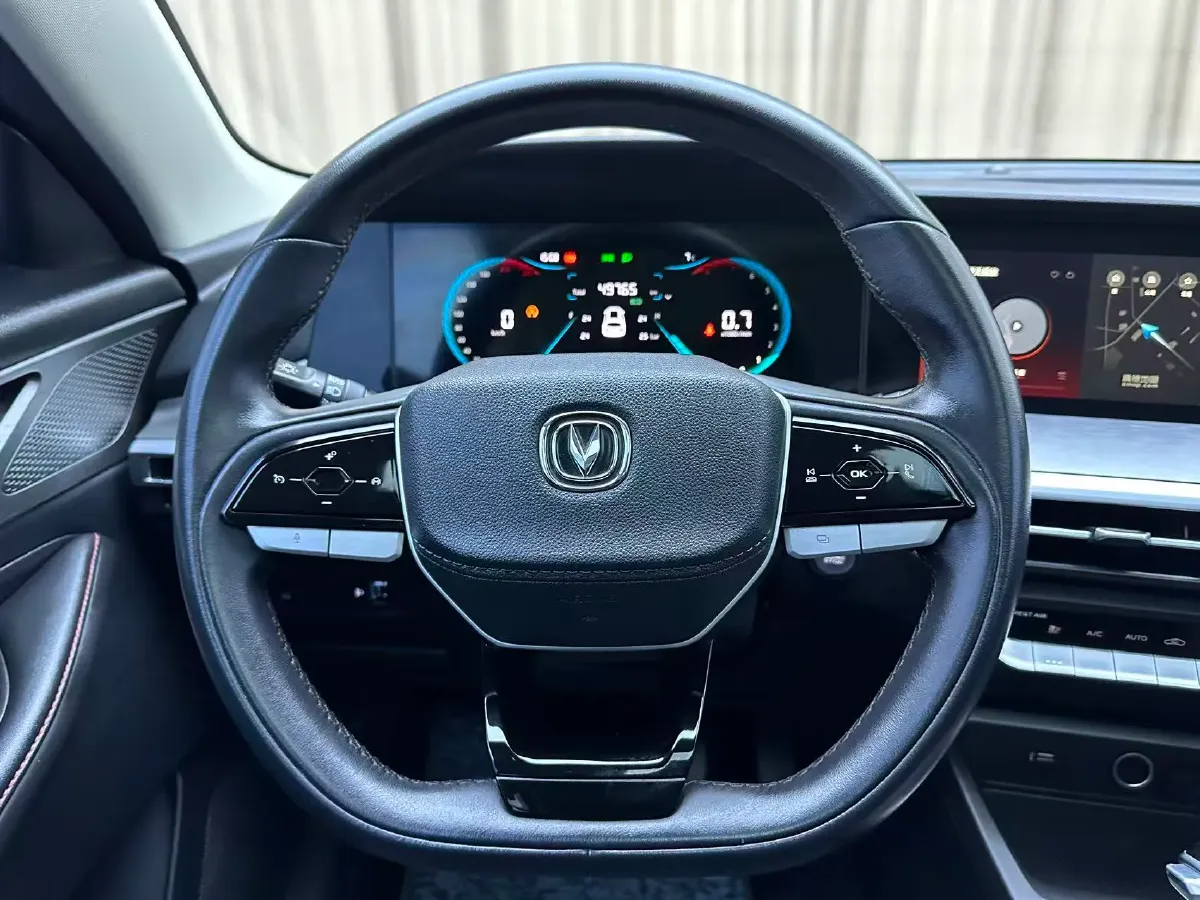 2023 ChangAn CS35 Plus 1.4T 160HP L4 7DCT,autocango,china used car exporter,china ev exporter,chinese used car exporter,chinese used ev exporter