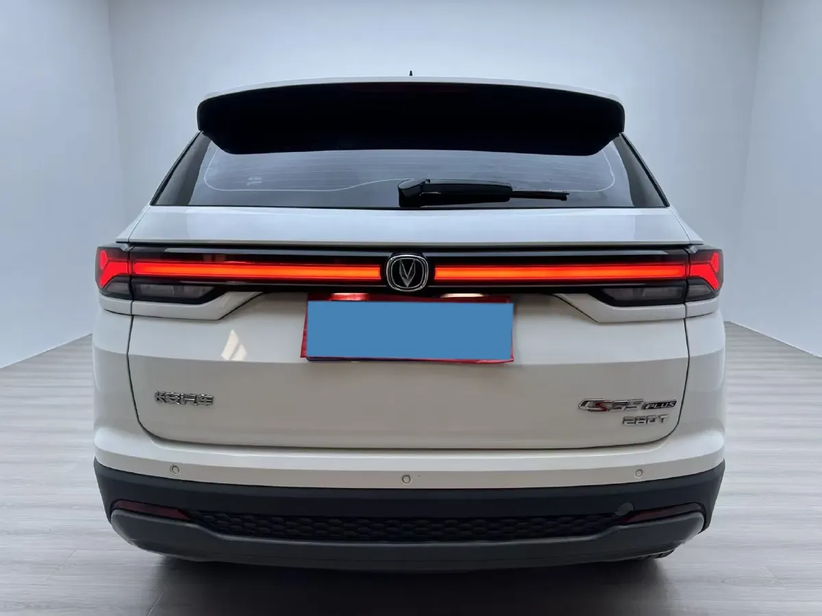 2023 ChangAn CS35 Plus 1.4T 160HP L4 7DCT,autocango,china used car exporter,china ev exporter,chinese used car exporter,chinese used ev exporter