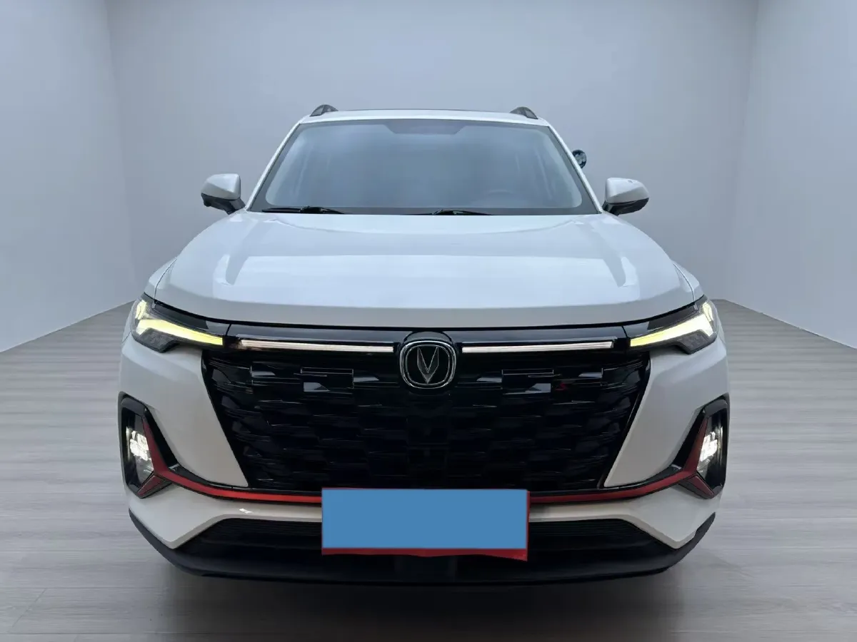 2023 ChangAn CS35 Plus 1.4T 160HP L4 7DCT,autocango,china used car exporter,china ev exporter,chinese used car exporter,chinese used ev exporter