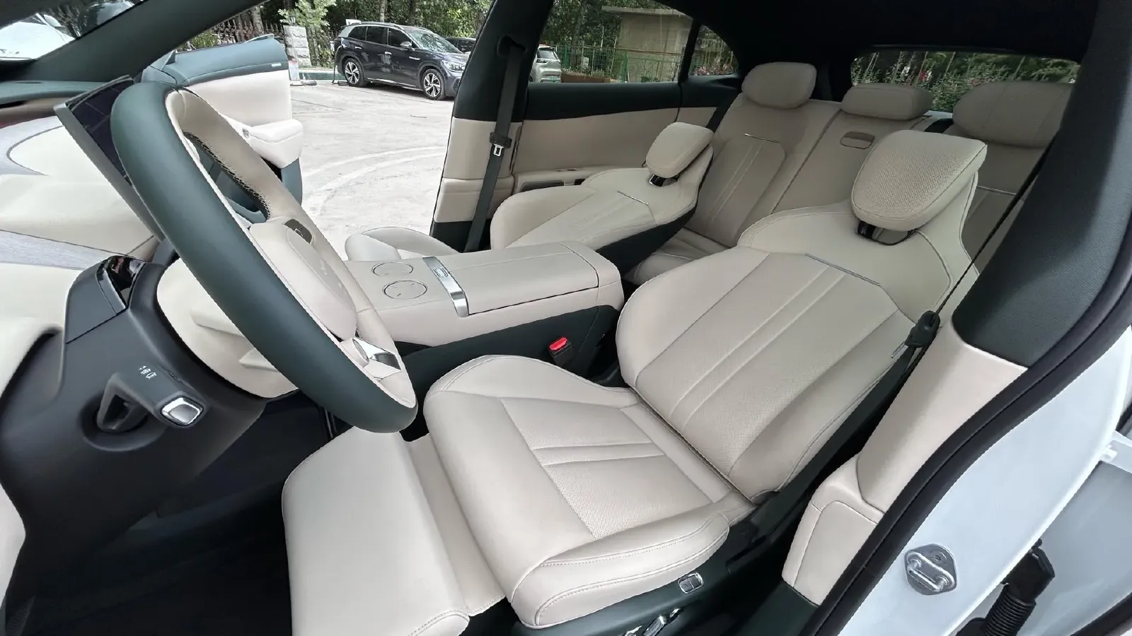 2025 MI YU7 BEV,autocango,china used car exporter,china ev exporter,chinese used car exporter,chinese used ev exporter