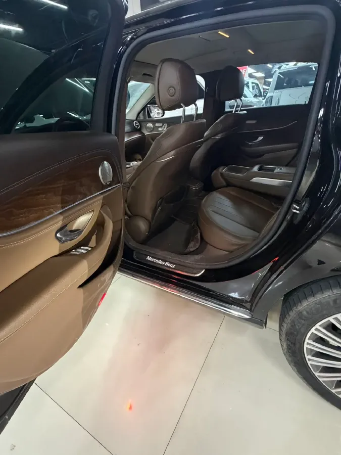 2022 Mercedes-Benz E Class 2.0T 258HP L4 9AT,autocango,china used car exporter,china ev exporter,chinese used car exporter,chinese used ev exporter