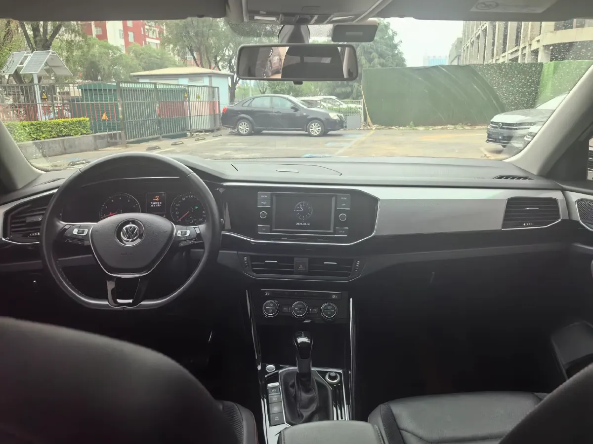 2019 Jeep Cherokee 2.0T 234HP L4 9AT,autocango,china used car exporter,china ev exporter,chinese used car exporter,chinese used ev exporter