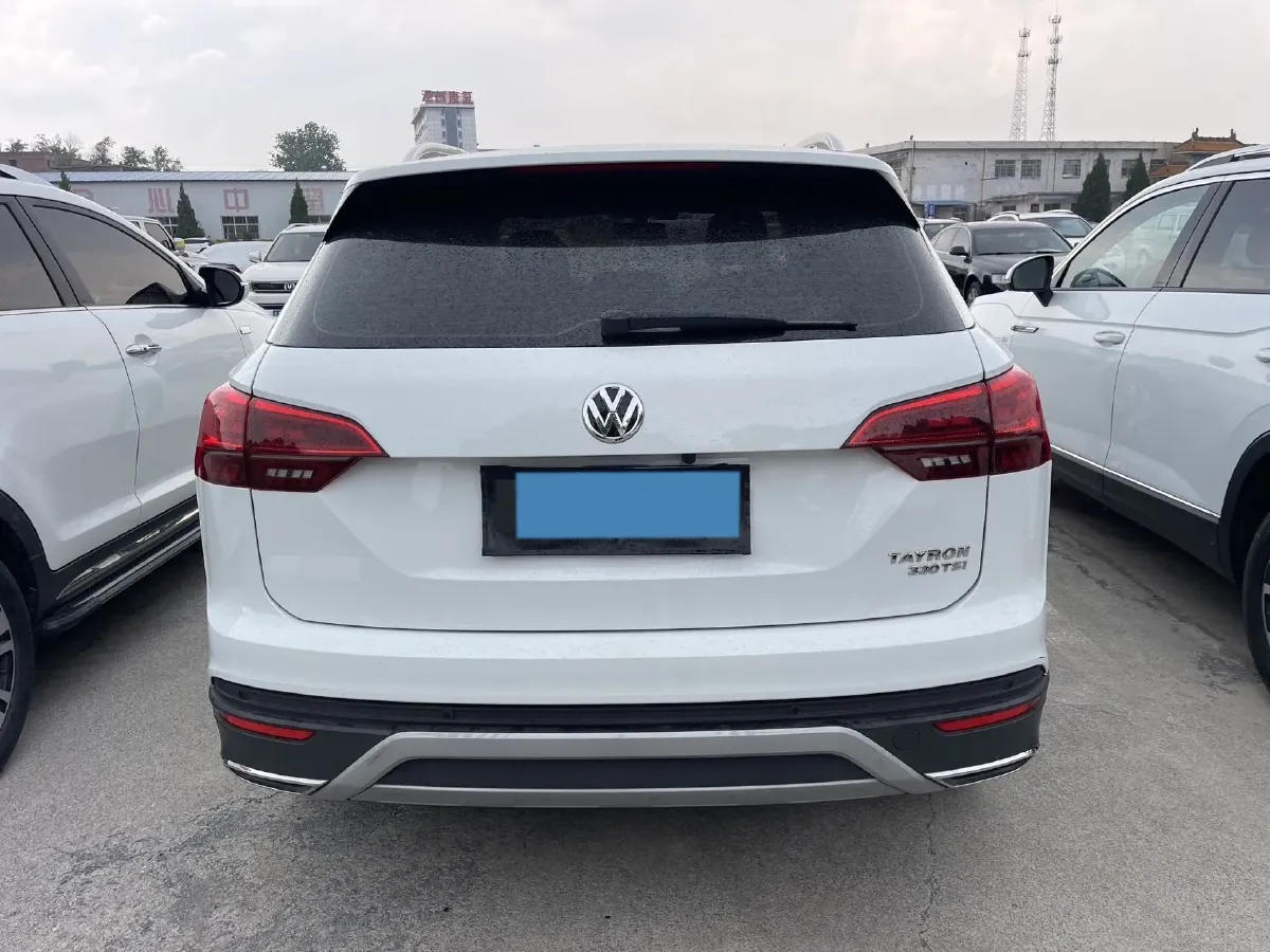 2019 Jeep Cherokee 2.0T 234HP L4 9AT,autocango,china used car exporter,china ev exporter,chinese used car exporter,chinese used ev exporter