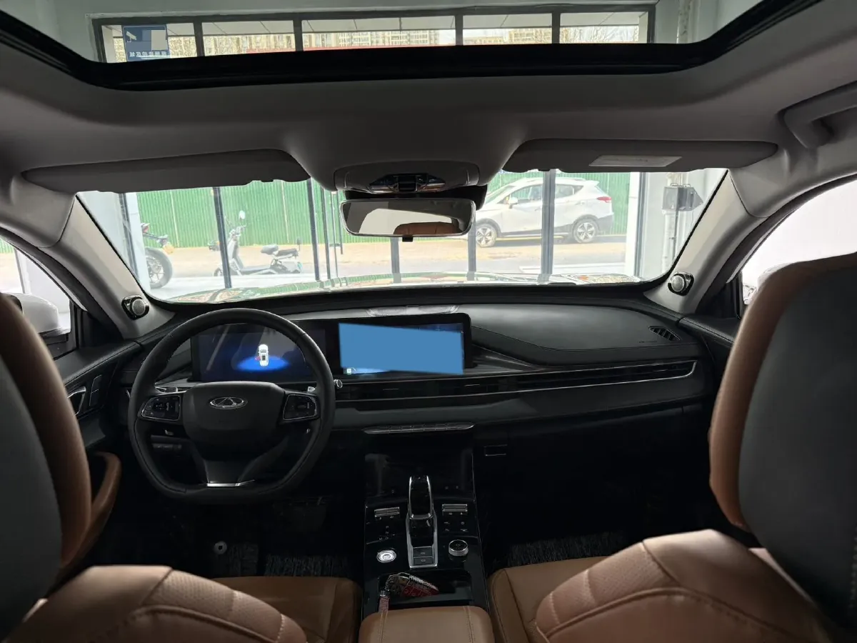 2021 Chery Tiggo 8 Plus 1.6T 197HP L4 7DCT,autocango,china used car exporter,china ev exporter,chinese used car exporter,chinese used ev exporter