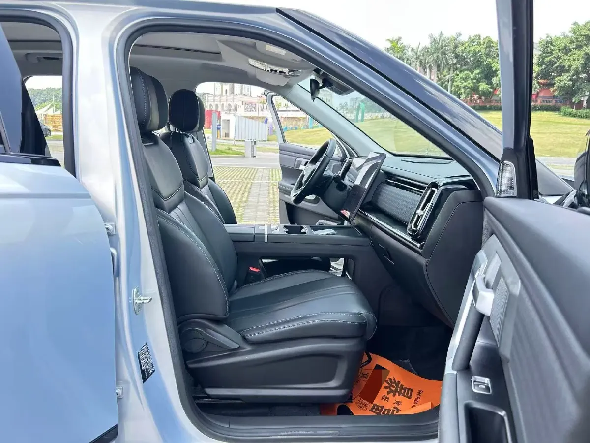 2024 Chery Exploration 06 C-DM 1.5T 156HP L4 DHT PHEV 18.3KWH,autocango,china used car exporter,china ev exporter,chinese used car exporter,chinese used ev exporter