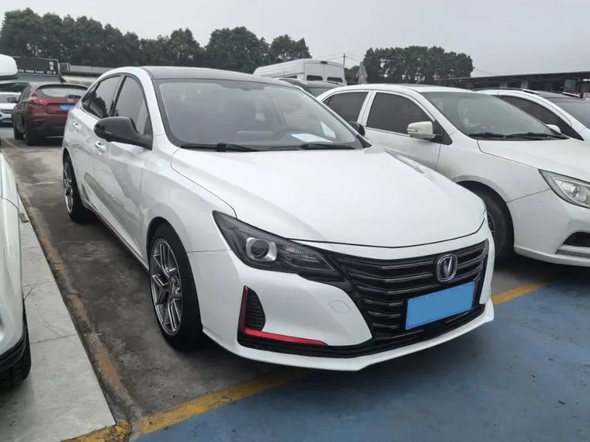 2021 ChangAn Raeton CC 1.5T 180HP L4 7DCT,autocango,china used car exporter,china ev exporter,chinese used car exporter,chinese used ev exporter