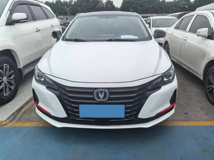 2021 ChangAn Raeton CC 1.5T 180HP L4 7DCT,autocango,china used car exporter,china ev exporter,chinese used car exporter,chinese used ev exporter