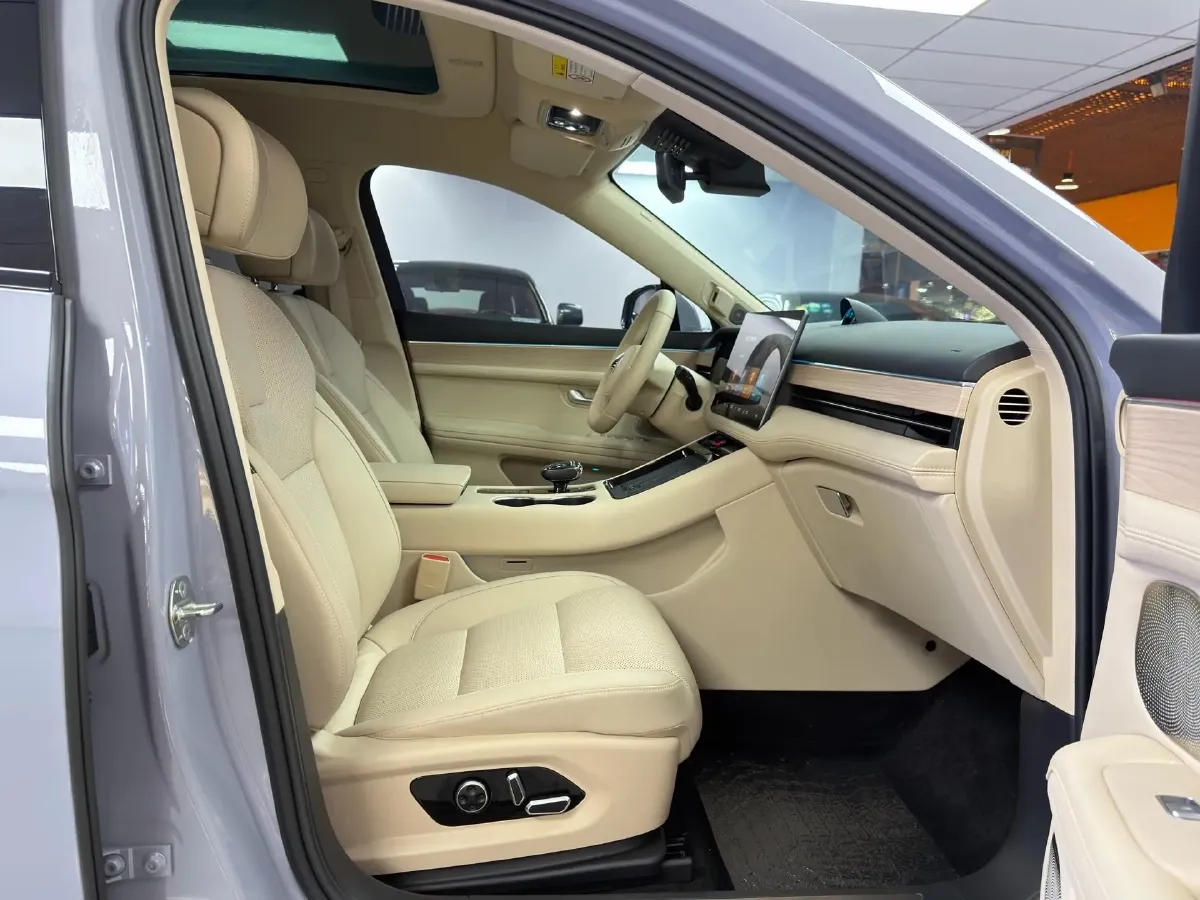 2024 HIMA AITO M5 1.5T 152HP L4 REEV 42KWH,autocango,china used car exporter,china ev exporter,chinese used car exporter,chinese used ev exporter