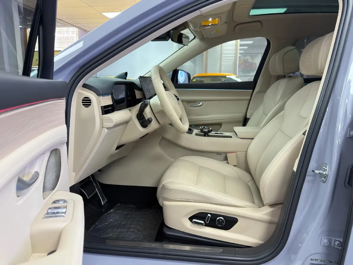 2024 HIMA AITO M5 1.5T 152HP L4 REEV 42KWH,autocango,china used car exporter,china ev exporter,chinese used car exporter,chinese used ev exporter