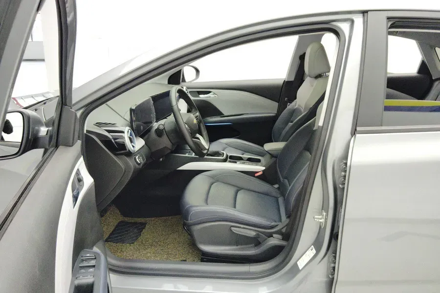 2024 Chevrolet Monza 1.5L 113HP L4 6DCT,autocango,china used car exporter,china ev exporter,chinese used car exporter,chinese used ev exporter