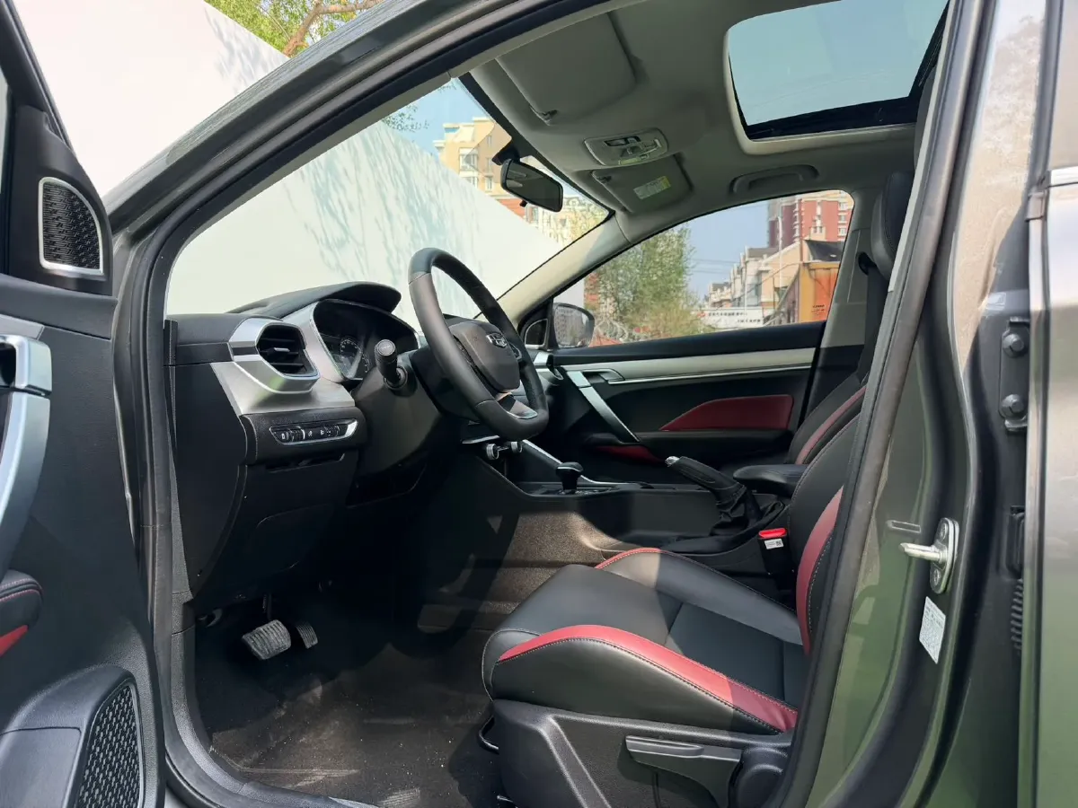 2021 Geely Coolray 1.4T 141HP L4 6DCT,autocango,china used car exporter,china ev exporter,chinese used car exporter,chinese used ev exporter