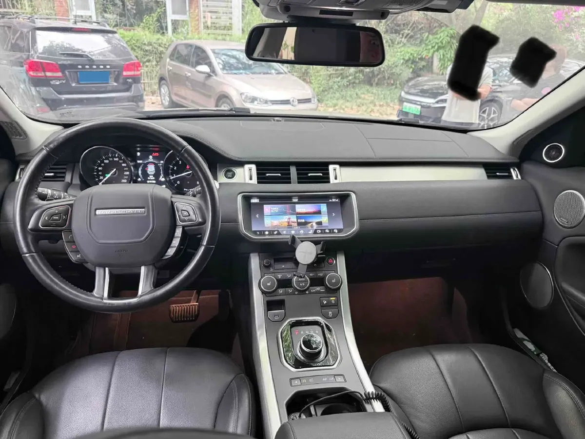 2018 Land Rover Range Rover Evoque 2.0T 241HP L4 9AT,autocango,china used car exporter,china ev exporter,chinese used car exporter,chinese used ev exporter