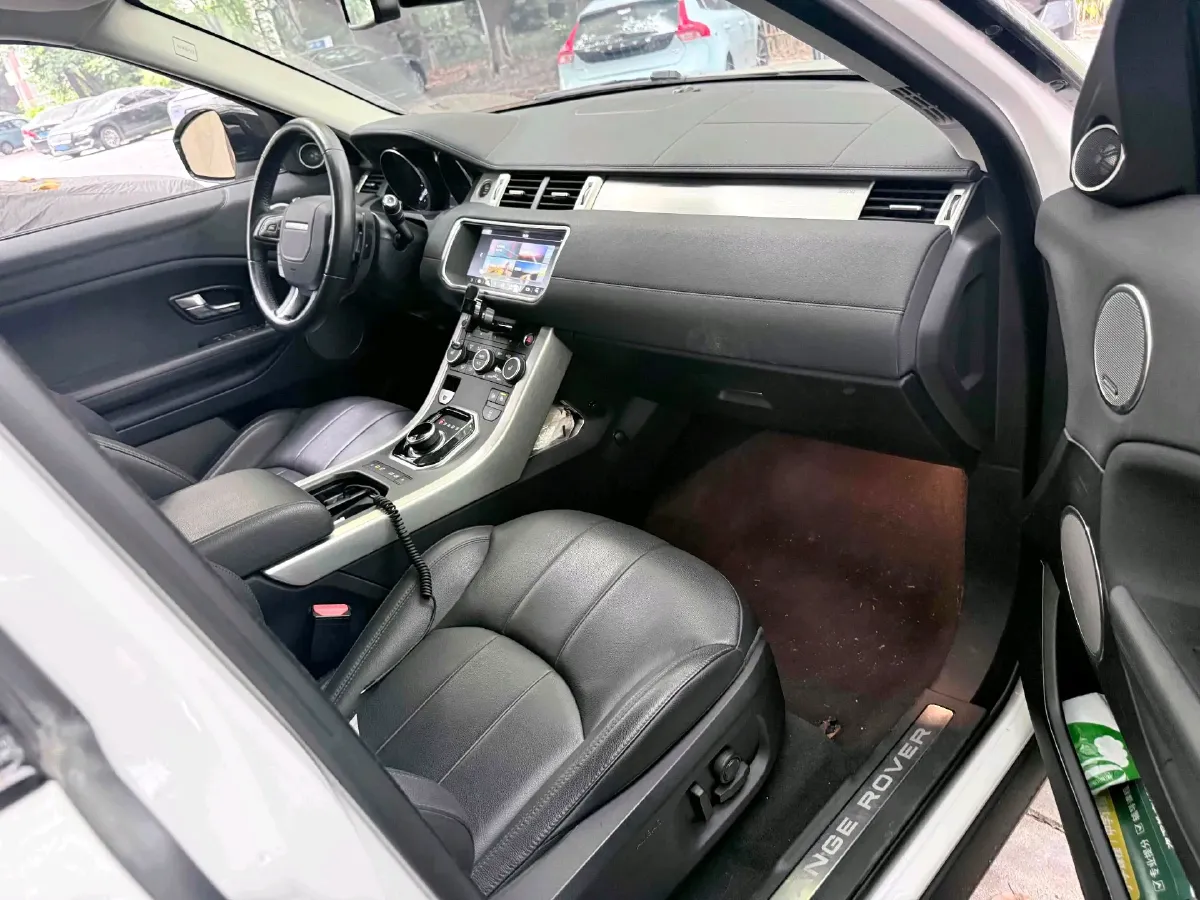 2018 Land Rover Range Rover Evoque 2.0T 241HP L4 9AT,autocango,china used car exporter,china ev exporter,chinese used car exporter,chinese used ev exporter
