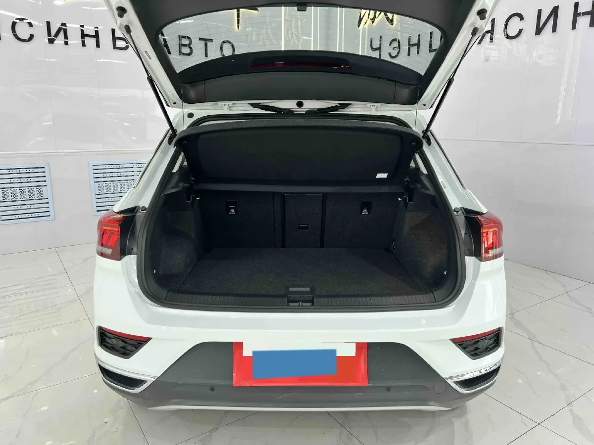 2022 Volkswagen T-Roc 1.4T 150HP L4 7DCT,autocango,china used car exporter,china ev exporter,chinese used car exporter,chinese used ev exporter