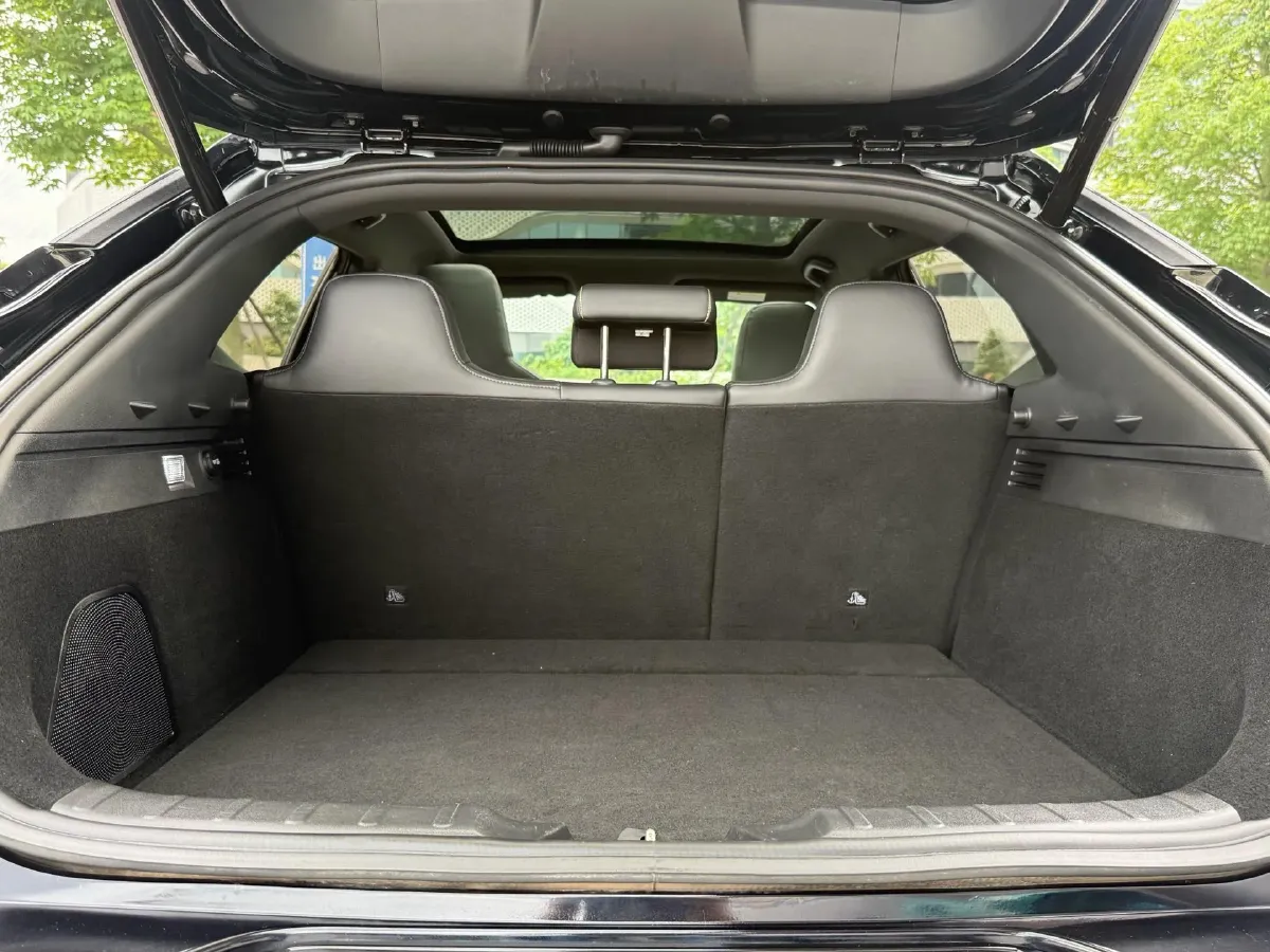 2022 ChangAn UNI-T 1.5T 188HP L4 7DCT,autocango,china used car exporter,china ev exporter,chinese used car exporter,chinese used ev exporter