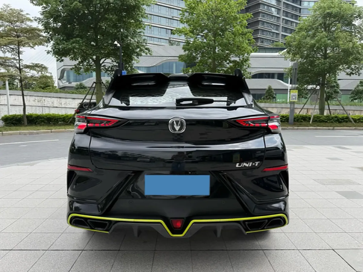 2022 ChangAn UNI-T 1.5T 188HP L4 7DCT,autocango,china used car exporter,china ev exporter,chinese used car exporter,chinese used ev exporter