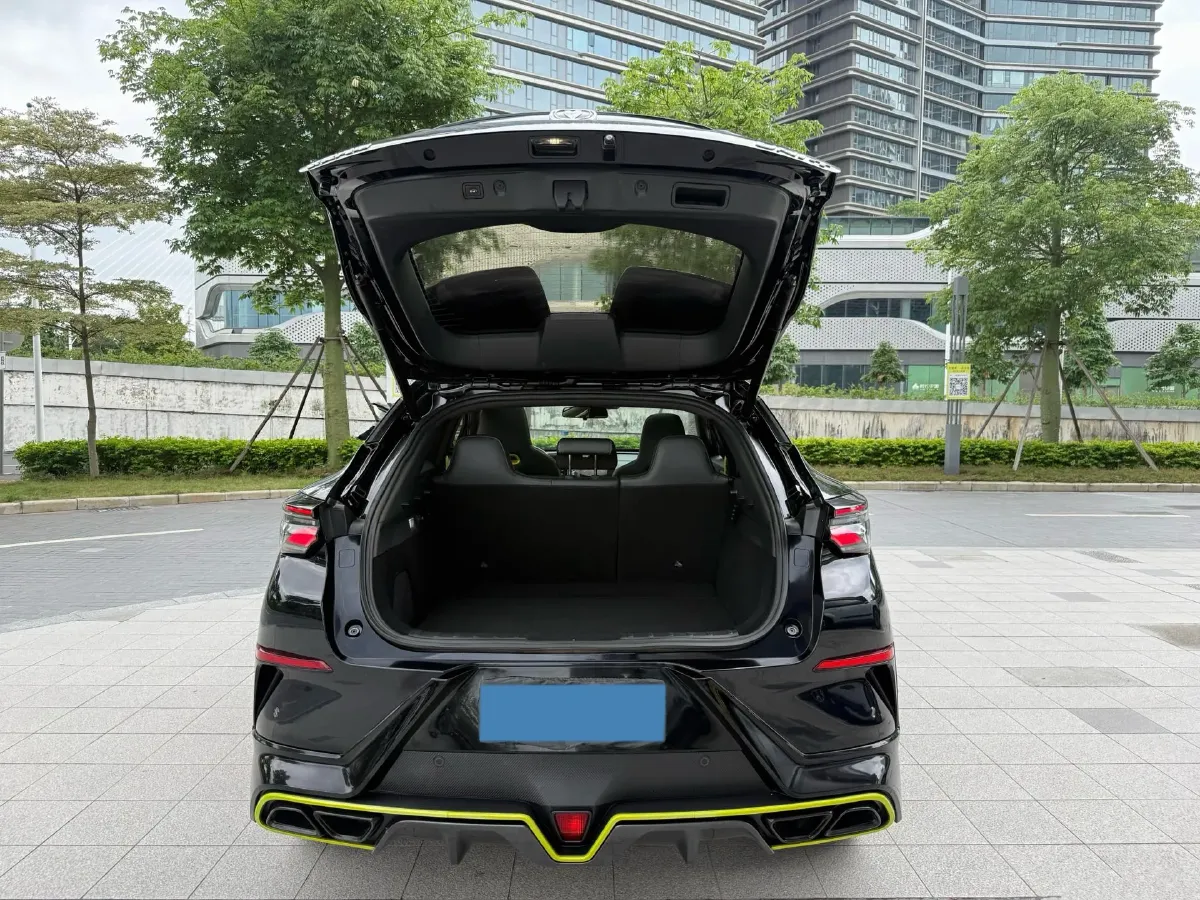 2022 ChangAn UNI-T 1.5T 188HP L4 7DCT,autocango,china used car exporter,china ev exporter,chinese used car exporter,chinese used ev exporter