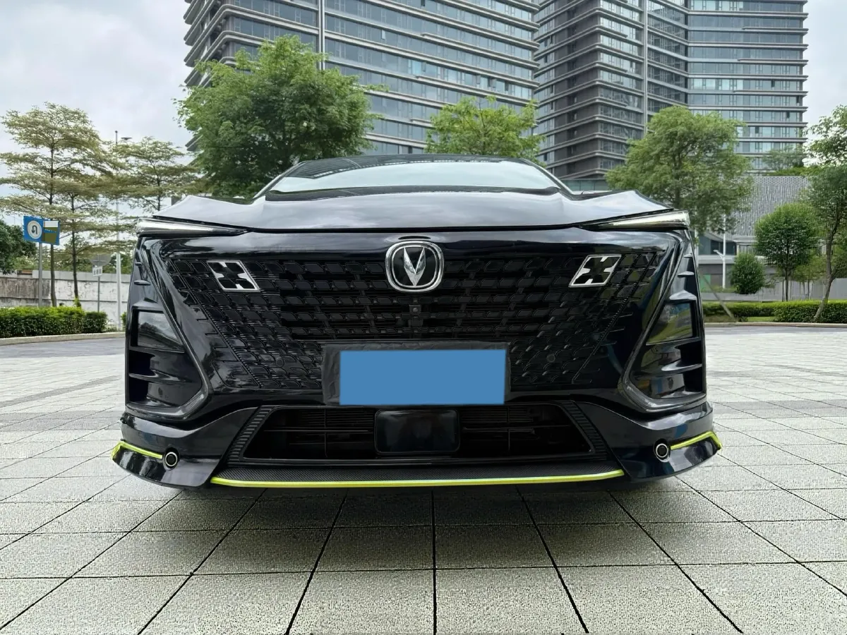 2022 ChangAn UNI-T 1.5T 188HP L4 7DCT,autocango,china used car exporter,china ev exporter,chinese used car exporter,chinese used ev exporter