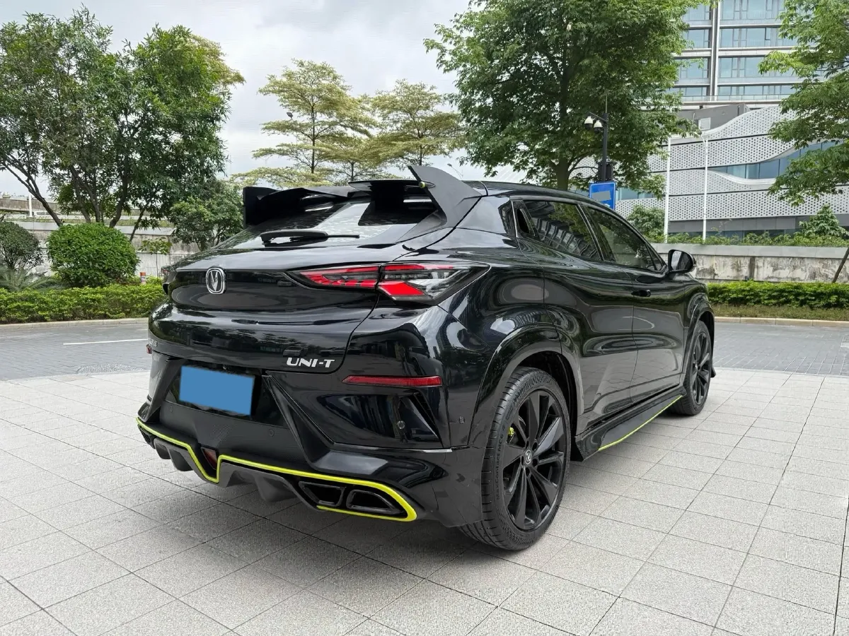 2022 ChangAn UNI-T 1.5T 188HP L4 7DCT,autocango,china used car exporter,china ev exporter,chinese used car exporter,chinese used ev exporter