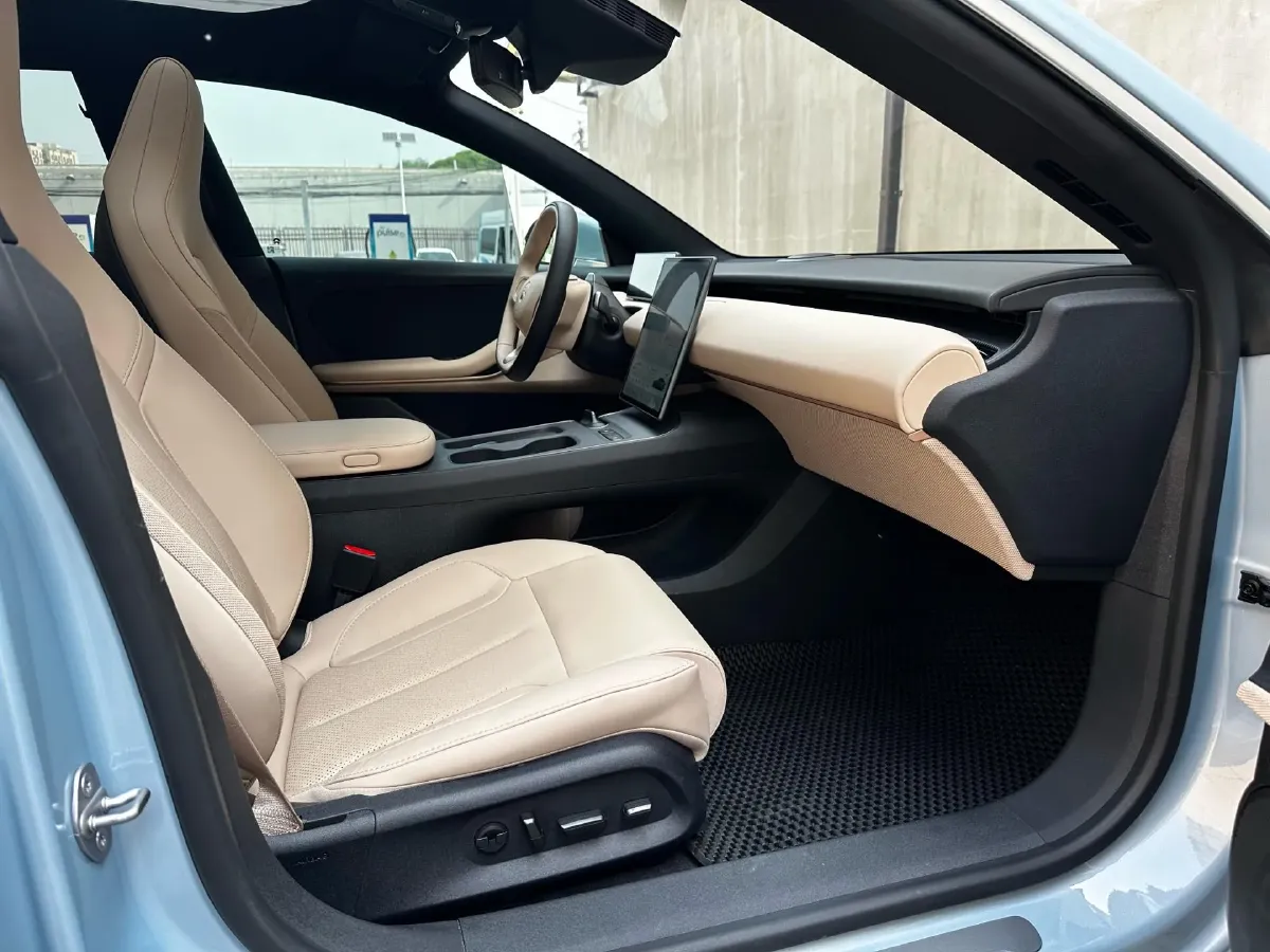 2024 NIO ET5 BEV 75KWH,autocango,china used car exporter,china ev exporter,chinese used car exporter,chinese used ev exporter
