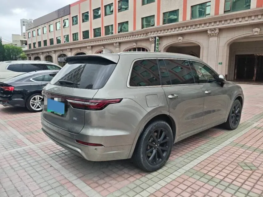 2020 Li ONE Range Extended 131HP REEV 40.5KWH,autocango,china used car exporter,china ev exporter,chinese used car exporter,chinese used ev exporter