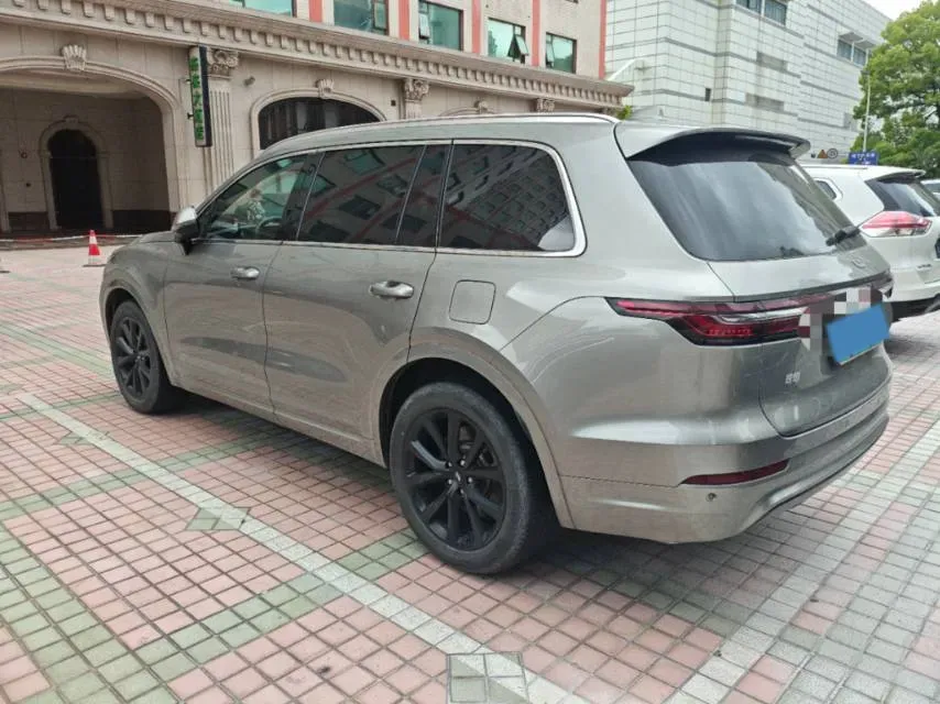 2020 Li ONE Range Extended 131HP REEV 40.5KWH,autocango,china used car exporter,china ev exporter,chinese used car exporter,chinese used ev exporter