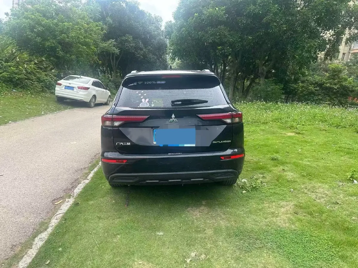 2023 Mitsubishi Outlander 1.5T 215HP L4 CVT,autocango,china used car exporter,china ev exporter,chinese used car exporter,chinese used ev exporter