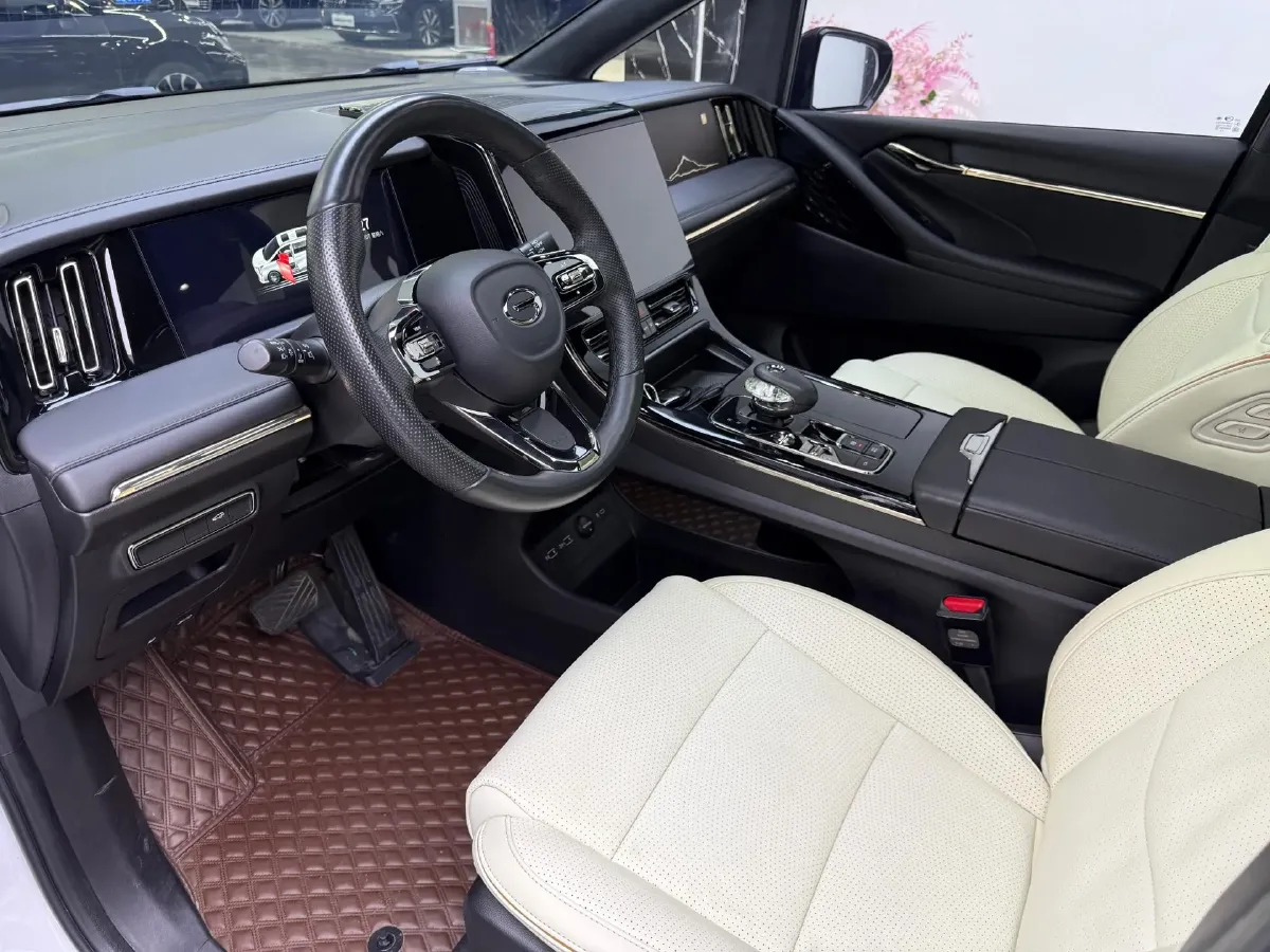 2023 GAC Trumpchi M8 2.0T 252HP L4 8AT,autocango,china used car exporter,china ev exporter,chinese used car exporter,chinese used ev exporter