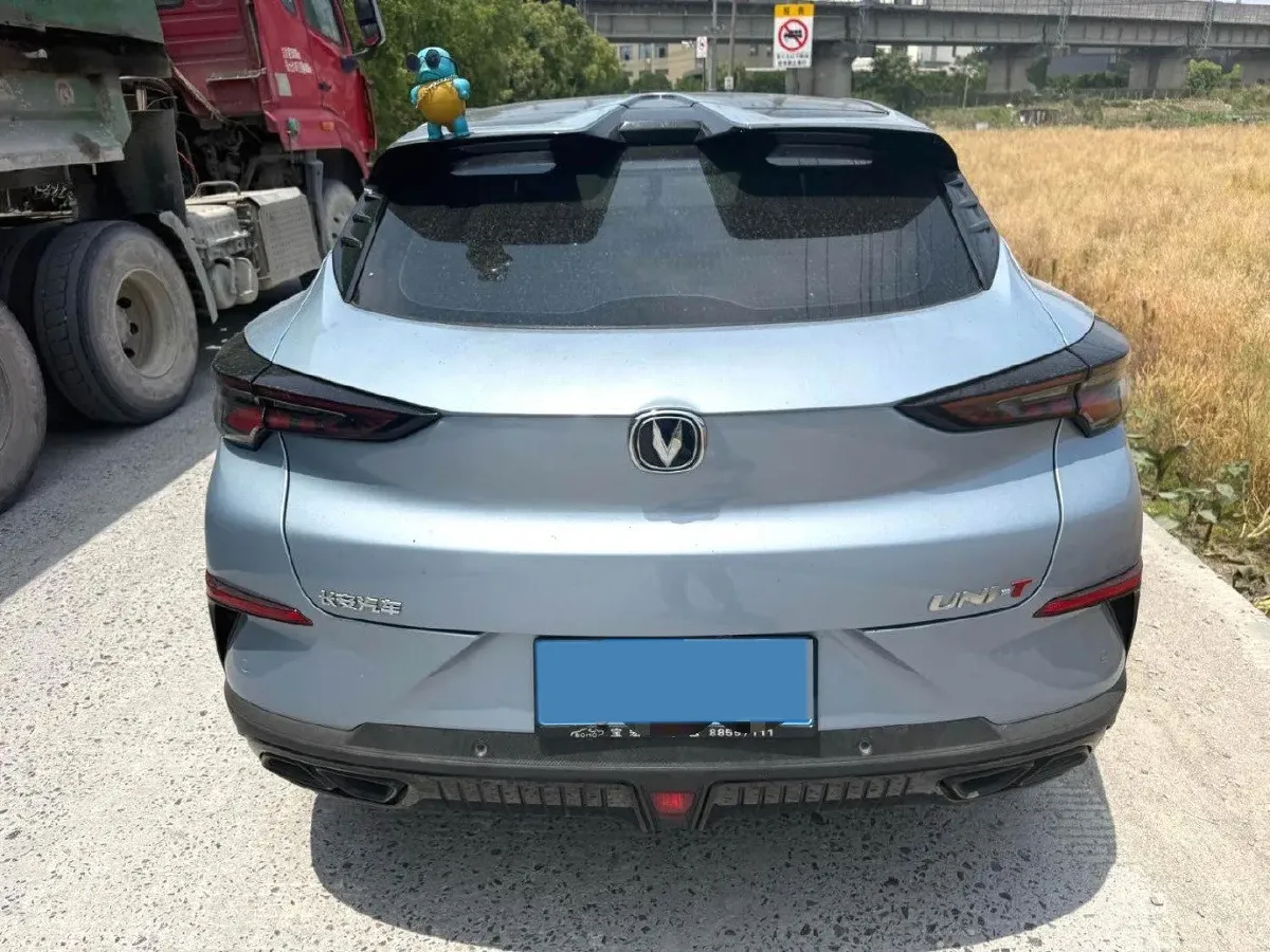 2022 ChangAn UNI-T 2.0T 233HP L4 8AT,autocango,china used car exporter,china ev exporter,chinese used car exporter,chinese used ev exporter