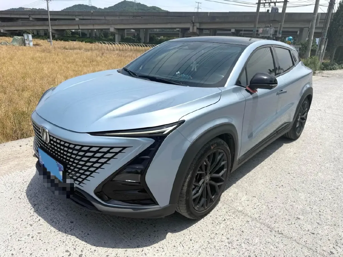 2022 ChangAn UNI-T 2.0T 233HP L4 8AT,autocango,china used car exporter,china ev exporter,chinese used car exporter,chinese used ev exporter