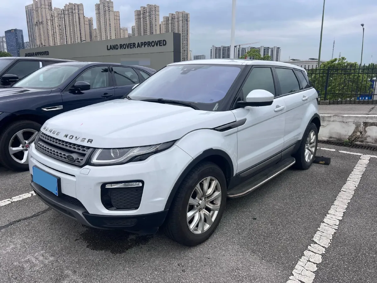 2018 Land Rover Range Rover Evoque 2.0T 241HP L4 9AT,autocango,china used car exporter,china ev exporter,chinese used car exporter,chinese used ev exporter