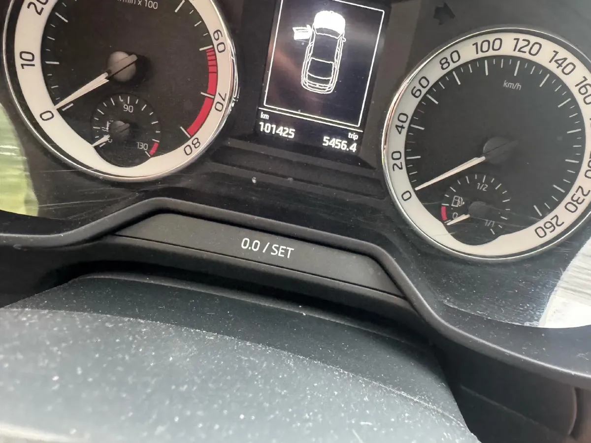 2019 Skoda Octavia 1.4T 150HP L4 7DCT,autocango,china used car exporter,china ev exporter,chinese used car exporter,chinese used ev exporter