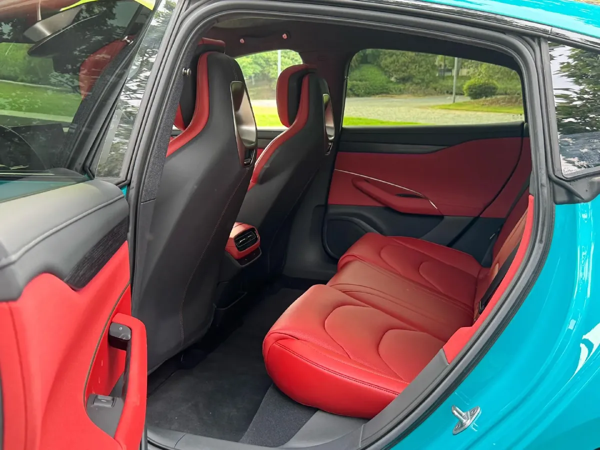2024 MI SU7 BEV 73.6KWH,autocango,china used car exporter,china ev exporter,chinese used car exporter,chinese used ev exporter