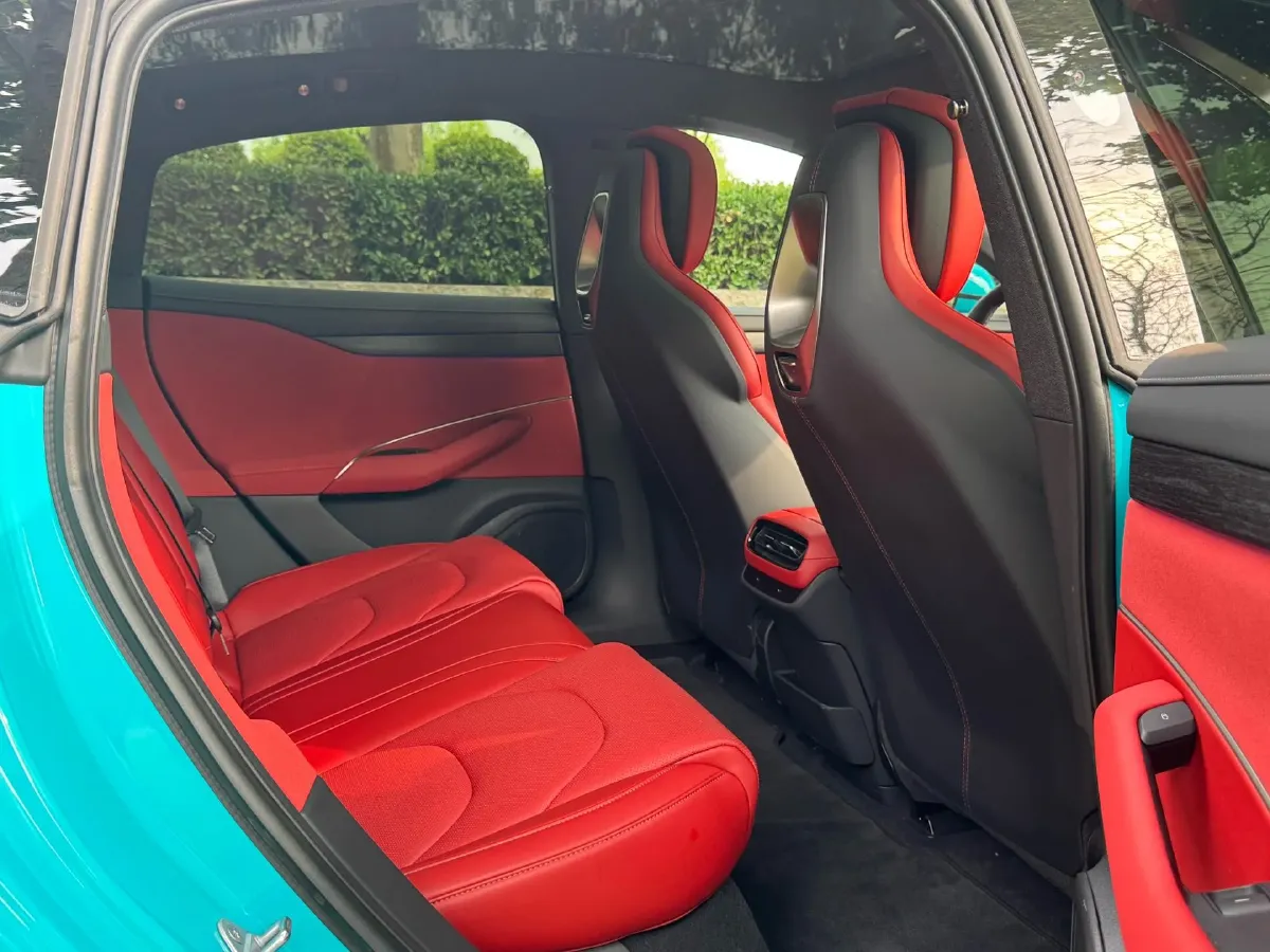 2024 MI SU7 BEV 73.6KWH,autocango,china used car exporter,china ev exporter,chinese used car exporter,chinese used ev exporter
