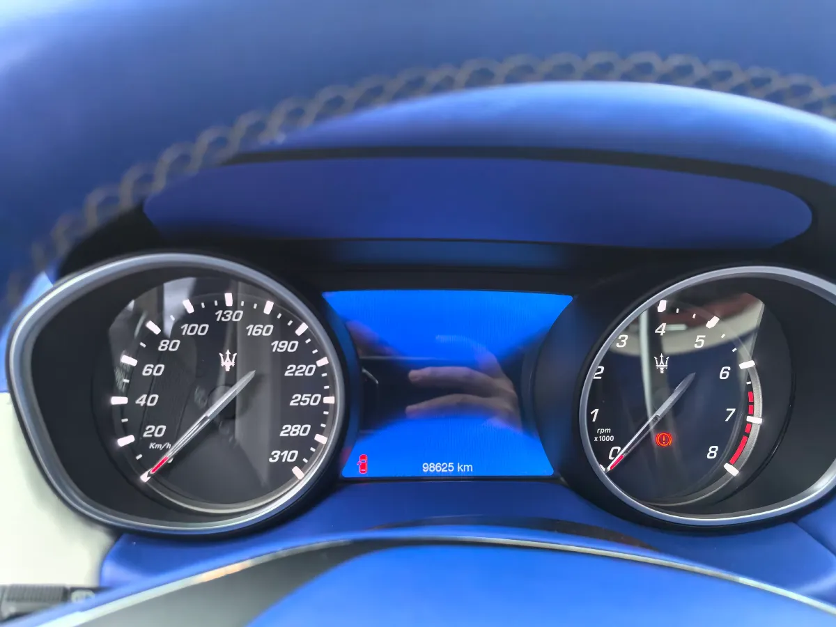 2018 Maserati Levante 3.0T 350HP V6 8AT,autocango,china used car exporter,china ev exporter,chinese used car exporter,chinese used ev exporter