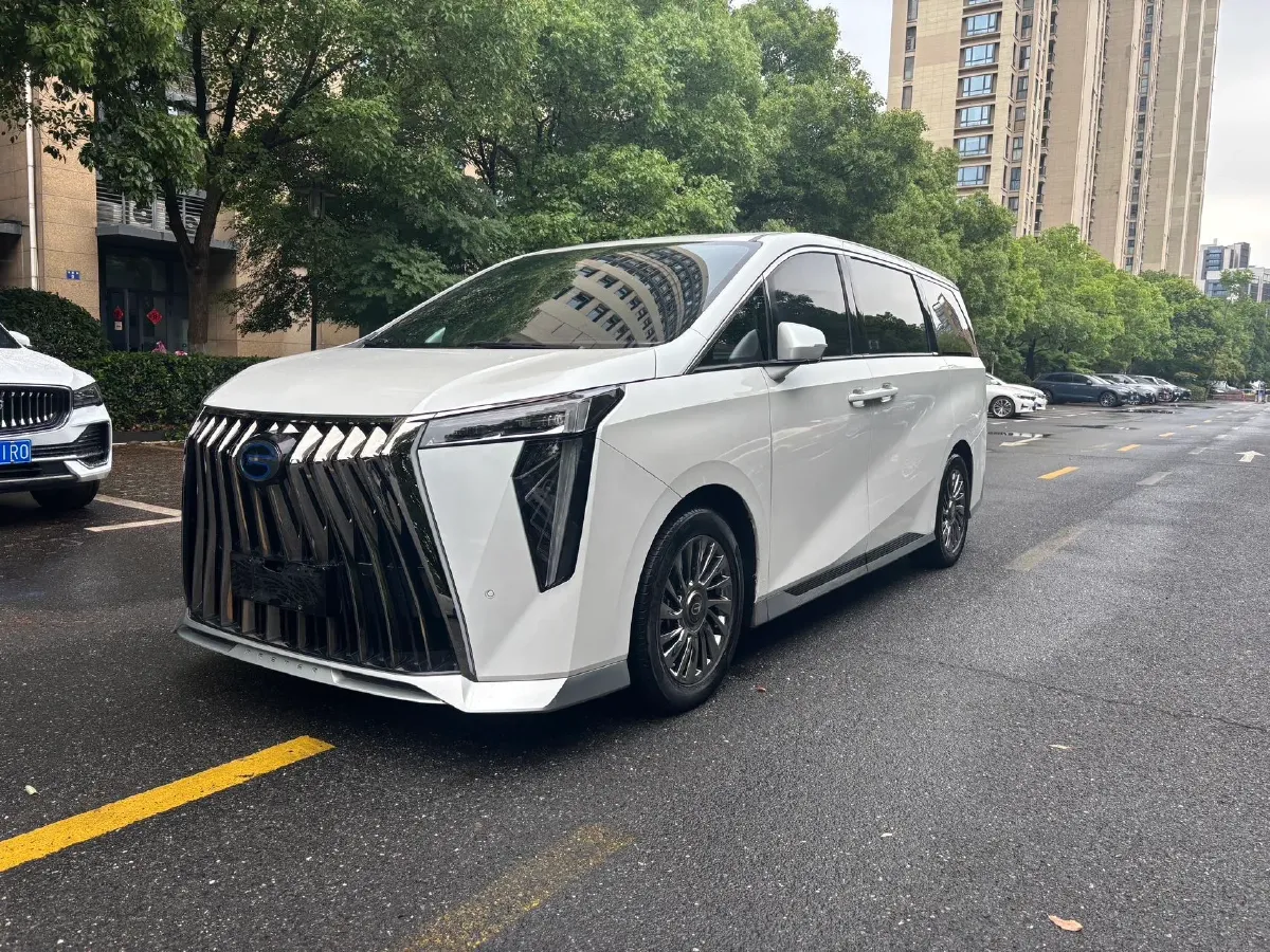 2023 GAC Trumpchi M8 2.0T 190HP L4 E-CVT Hybrid,autocango,china used car exporter,china ev exporter,chinese used car exporter,chinese used ev exporter