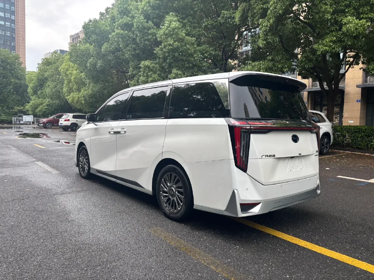 2023 GAC Trumpchi M8 2.0T 190HP L4 E-CVT Hybrid,autocango,china used car exporter,china ev exporter,chinese used car exporter,chinese used ev exporter
