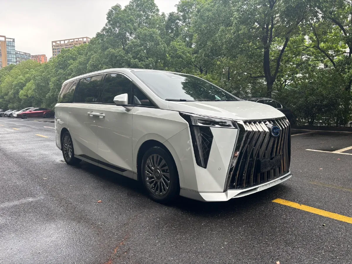 2023 GAC Trumpchi M8 2.0T 190HP L4 E-CVT Hybrid,autocango,china used car exporter,china ev exporter,chinese used car exporter,chinese used ev exporter