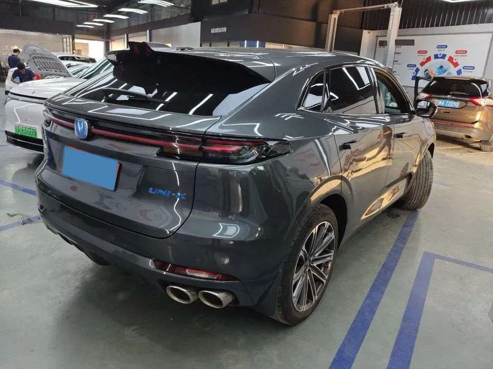 2021 ChangAn UNI-K 2.0T 233HP L4 8AT,autocango,china used car exporter,china ev exporter,chinese used car exporter,chinese used ev exporter