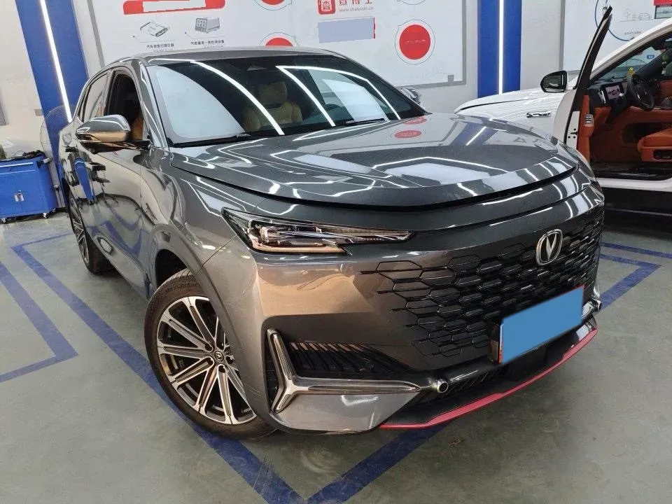 2021 ChangAn UNI-K 2.0T 233HP L4 8AT,autocango,china used car exporter,china ev exporter,chinese used car exporter,chinese used ev exporter